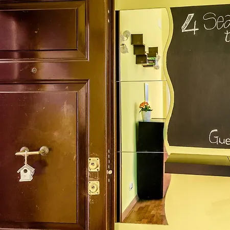 Four Season Termini Apartman *